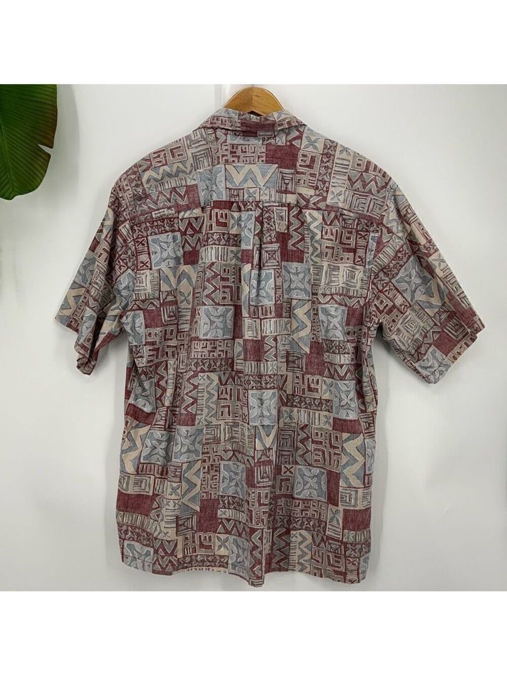 Red Gray Tan Tapa Quilt Design XL Ono Shirt by Liberty House Vintage